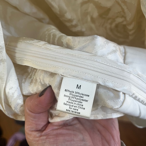 Ronny Kobo Silk open back top. Stunning. NWOT Size M - Picture 7 of 9